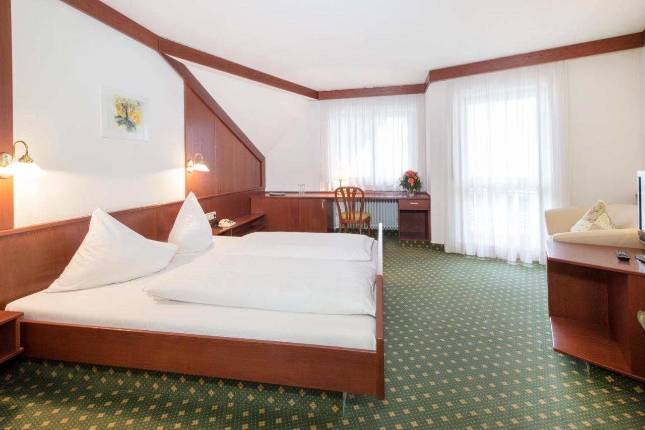 Hotel Jaegerhaus Meckenbeuren Esterno foto