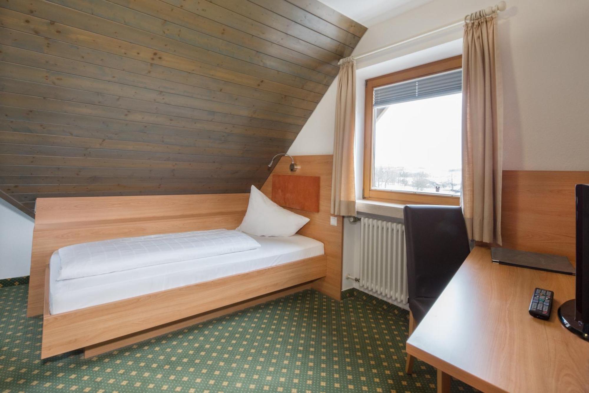 Hotel Jaegerhaus Meckenbeuren Esterno foto